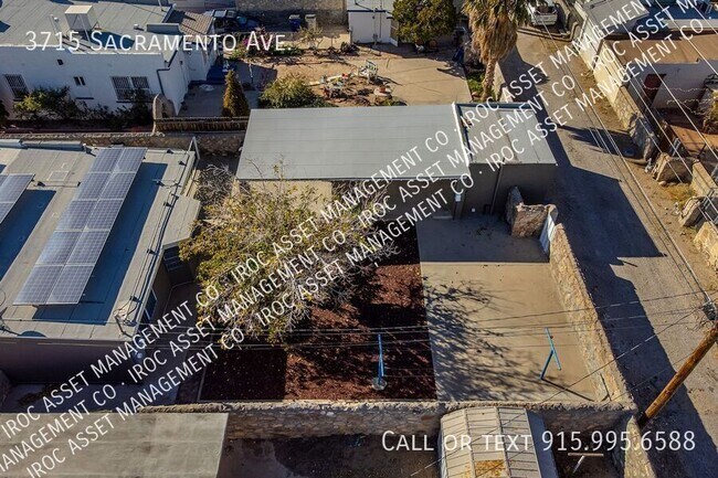 Building Photo - 3715 Sacramento Ave