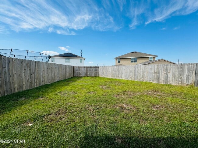 Building Photo - 120 Tiller Dr