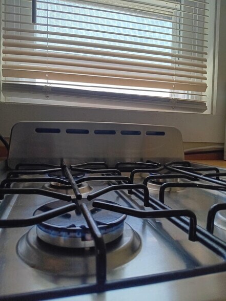 Building Photo - 88 Wesleyan Ave