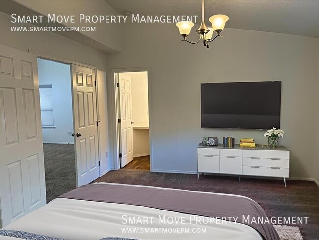 Building Photo - 5923 S Sweet Gum Way