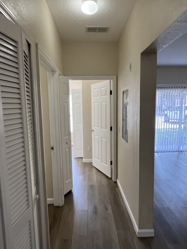 Building Photo - 3640 Kirkpatrick Cir