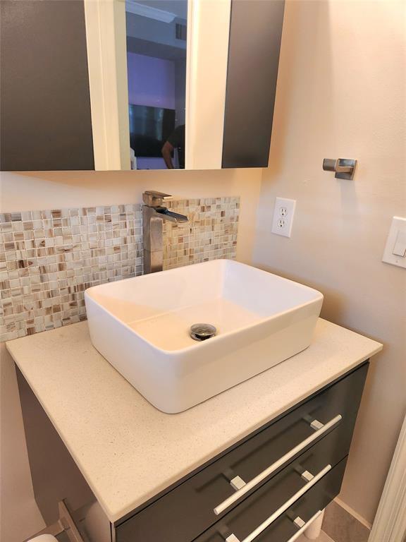 Building Photo - 956 NW 126th Ter