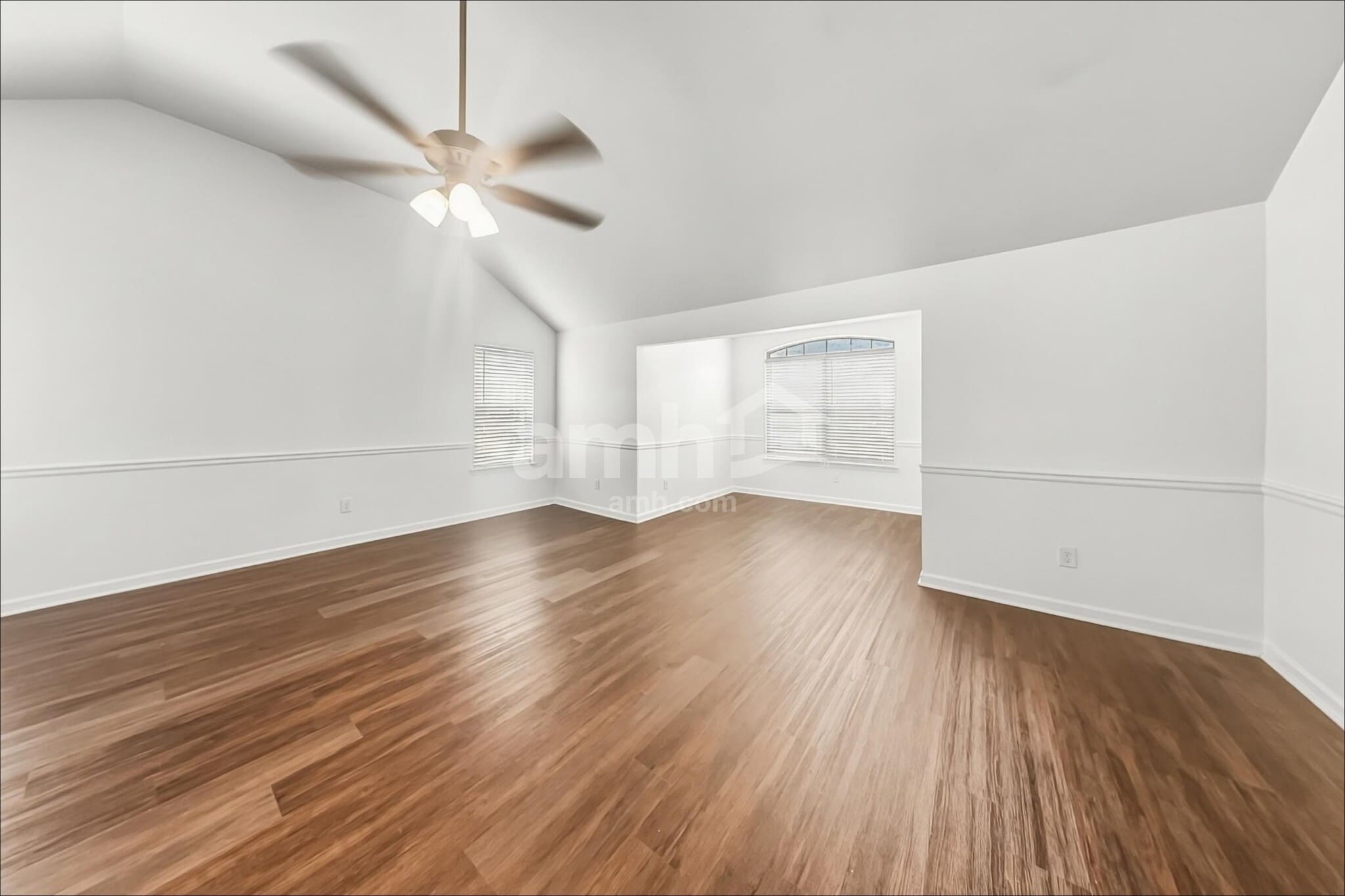 Building Photo - 272 Oak Branch Dr