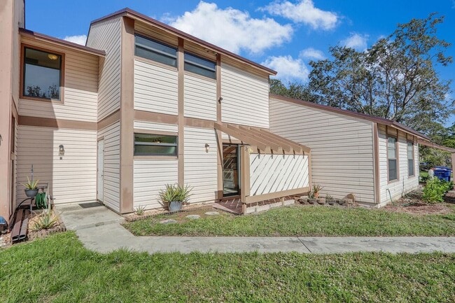 Building Photo - 113 Sherwood Cir