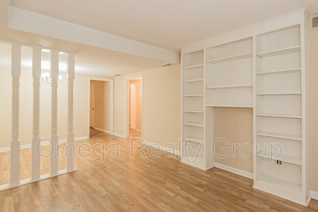 Building Photo - 3312 Warringwood Dr