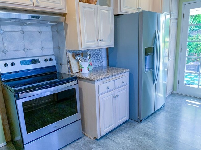 Building Photo - Beautiful 3 bed 1 bath house