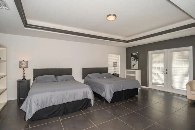 Building Photo - 4244 E Bennett St