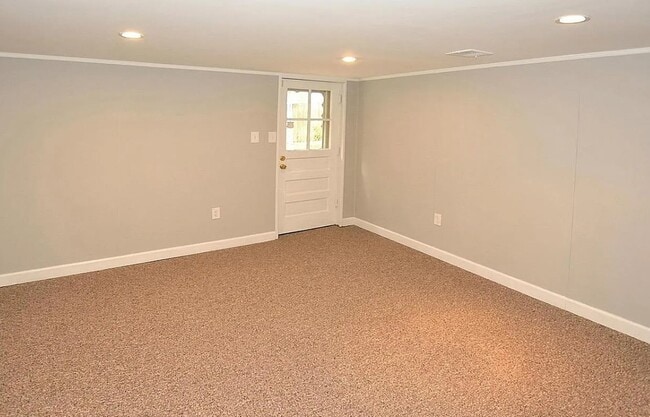 Building Photo - Cozy & Updated Home in Desirable Kensington, Neighborhood