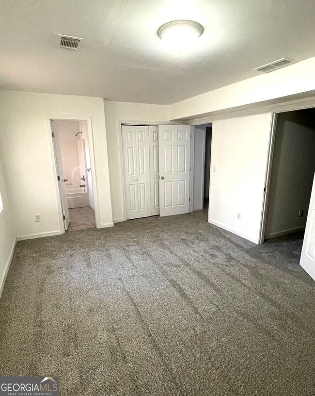 Building Photo - 30 Spring Valley Cove