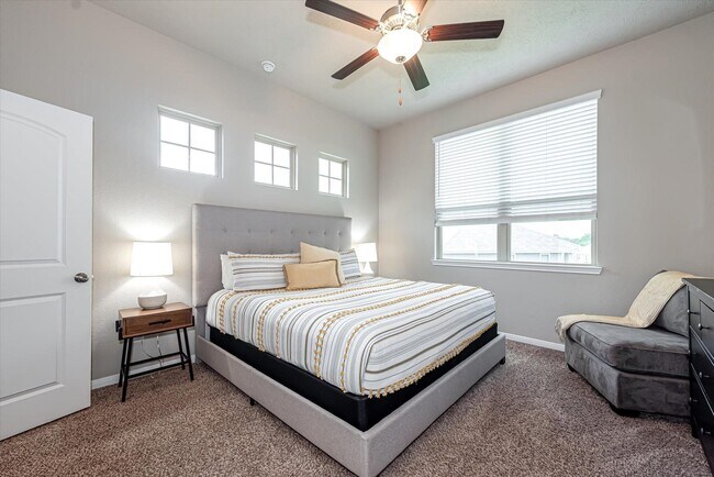 Building Photo - 155 Emery Oak Way