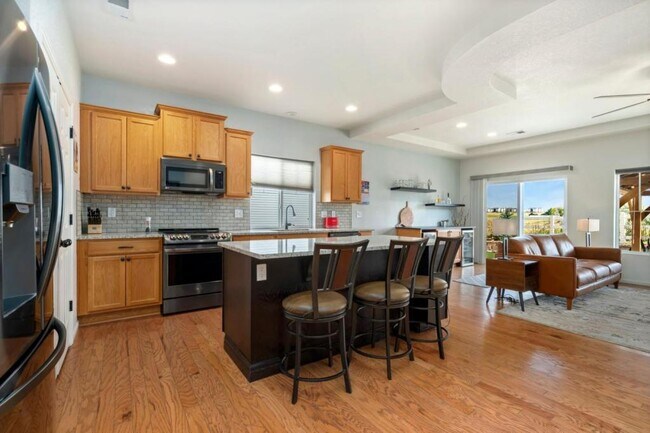 Building Photo - 5100 Eaglewood Ln