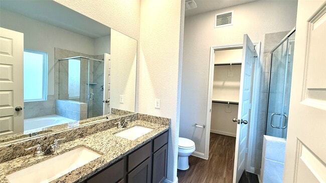 Building Photo - 2340 Mooneye Ct