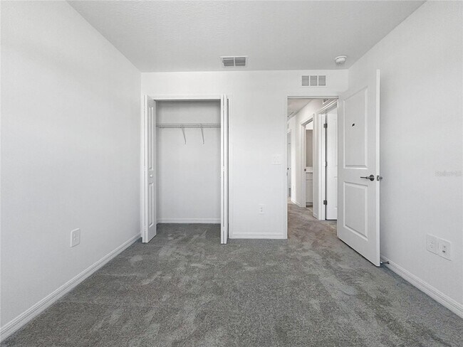 Building Photo - 17600 Shirewood Wy