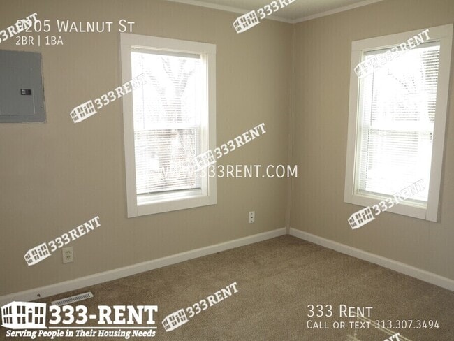 Building Photo - 9205 Walnut St