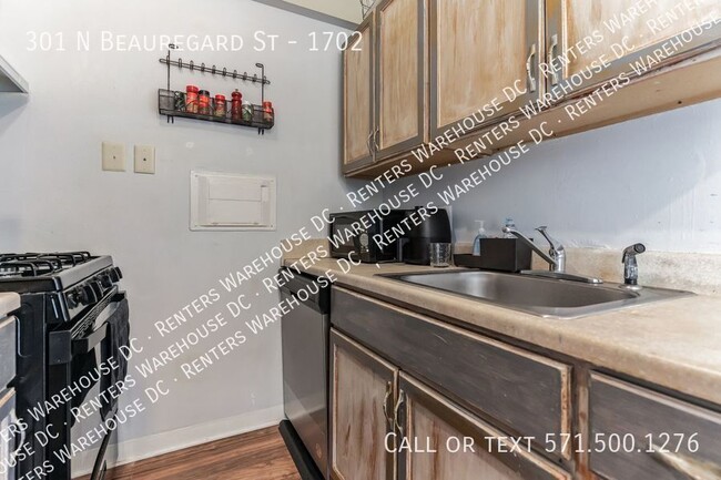 Building Photo - Charming 1Bd/1bth condo in The Fountains w...