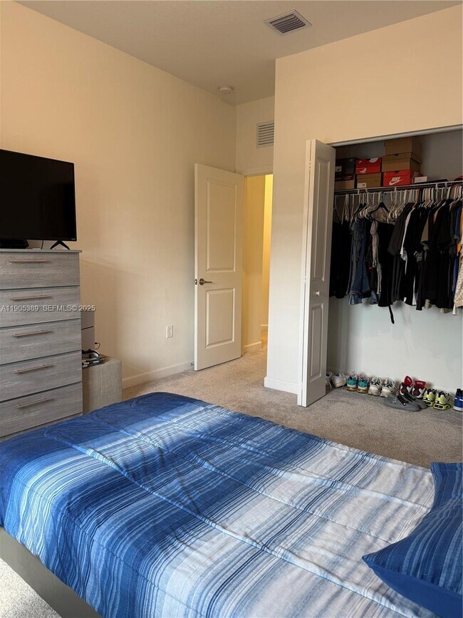 Building Photo - 12955 SW 231st Ter