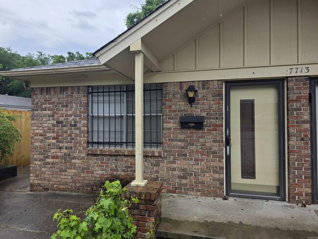 Primary Photo - 7713 South St