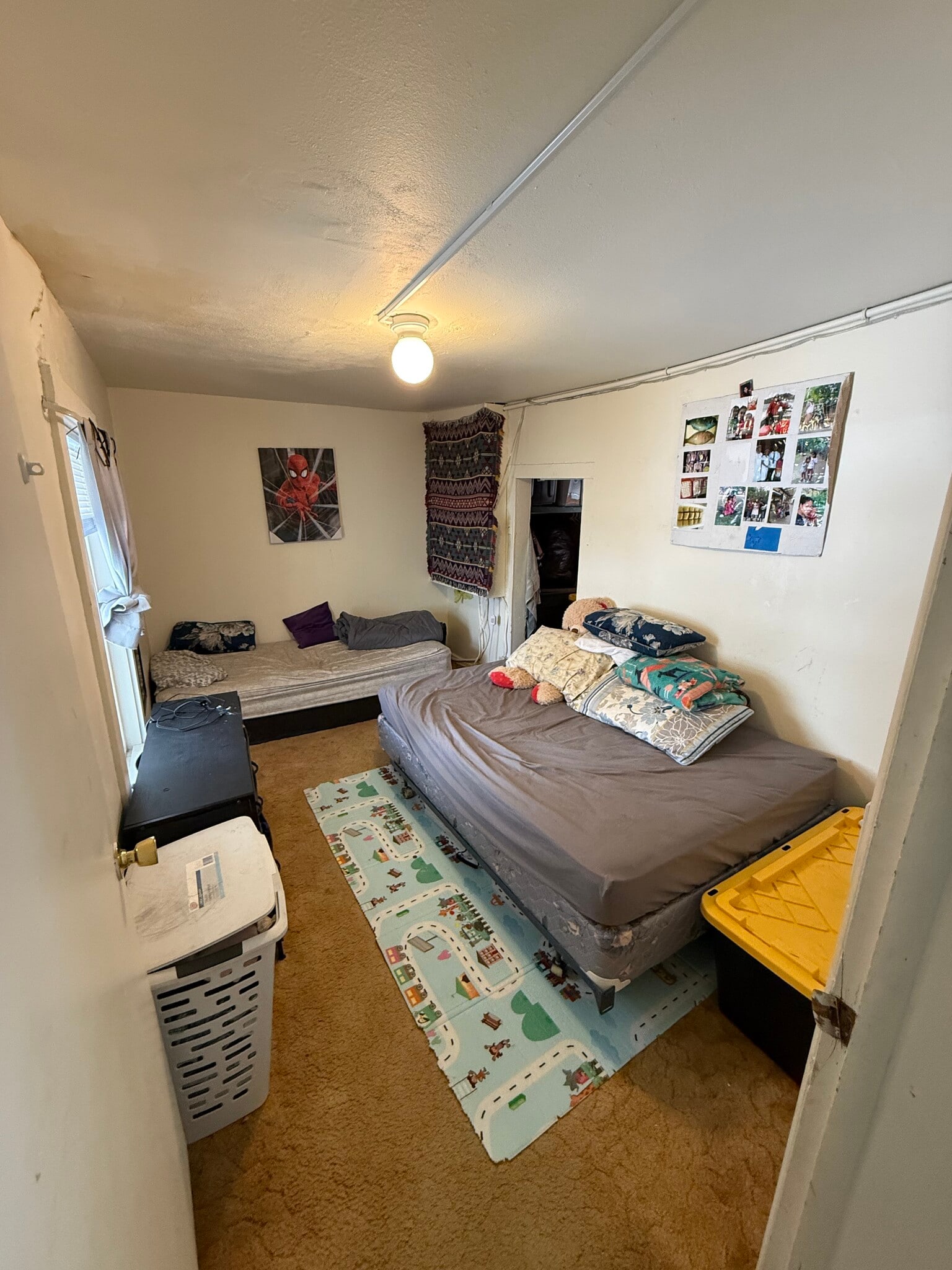 Building Photo - 233 Niagara St