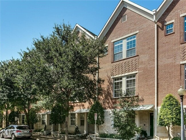 Building Photo - 2331 Worthington St