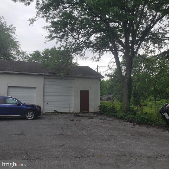 Building Photo - 12512 Stone Bridge Dr