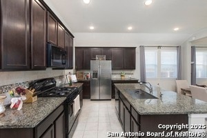 Building Photo - 9006 La Junta