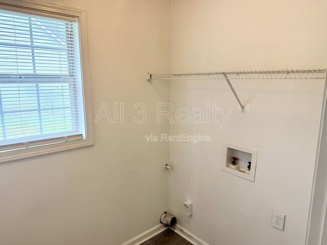Building Photo - 545 Plantation Cove