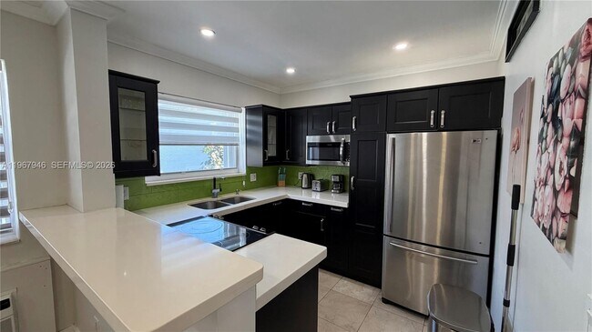 Building Photo - 10004 E Bay Harbor Dr