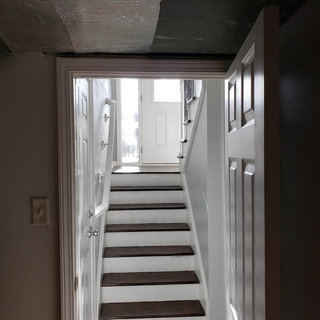 Building Photo - 7808 E 128th St