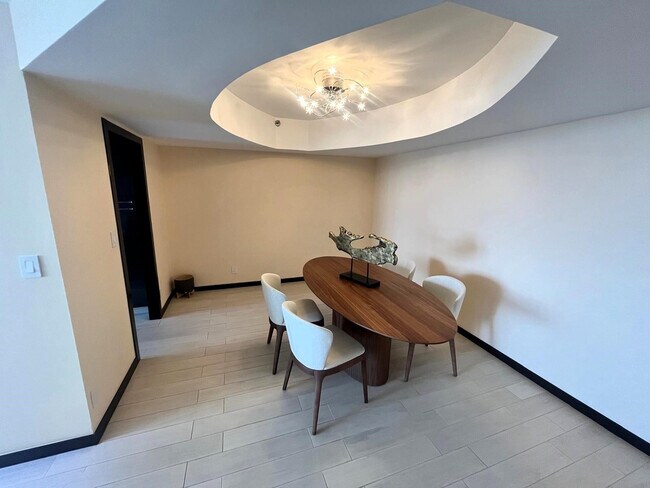 Building Photo - 19707 Turnberry Way