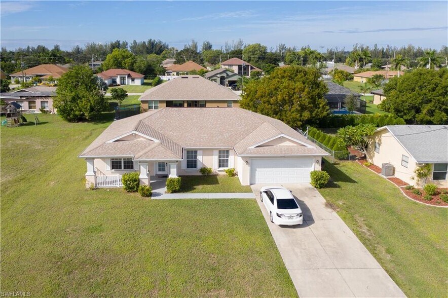 2700 SW 15th Ave 2700 SW 15th - 2700 Sw 15th Ave Cape Coral Fl Primary Photo 