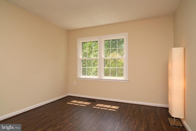 Building Photo - 3816 Usher Ct
