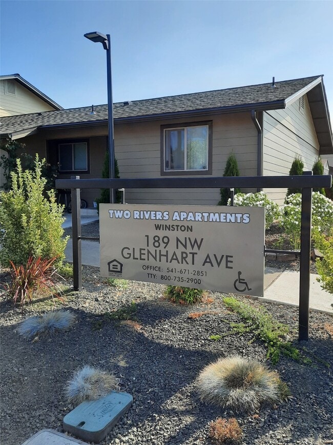 Primary Photo - 189 NW Glenhart Ave