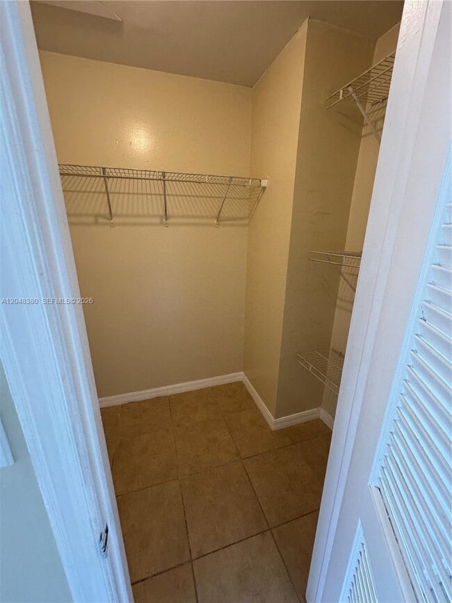 Building Photo - 3167 Coral Springs Dr