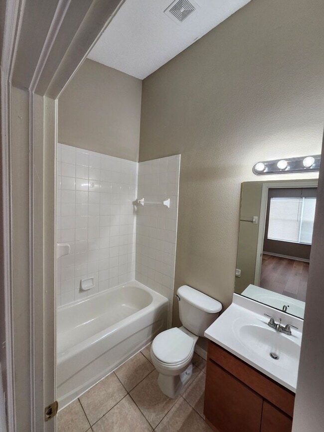 Building Photo - 6330 Osprey Lake Cir