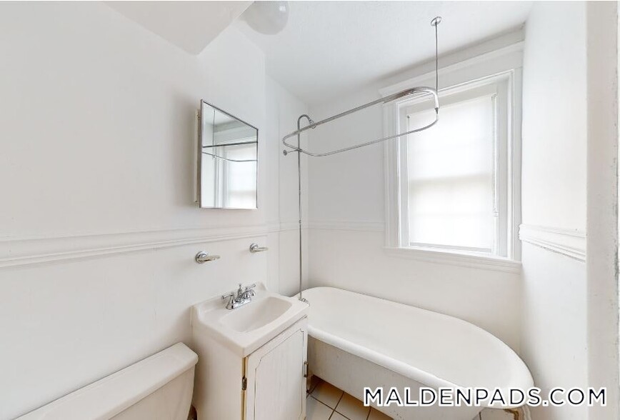 Building Photo - 120 Summer St