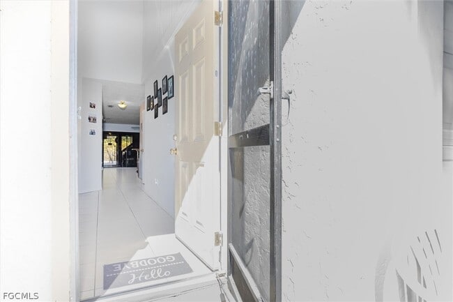 Building Photo - 7261 Albany Rd