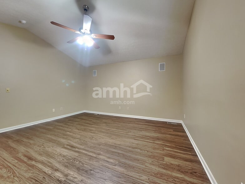 Building Photo - 8676 Woolstone Ct