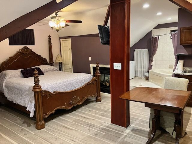 Building Photo - 7514 Norwood Ave