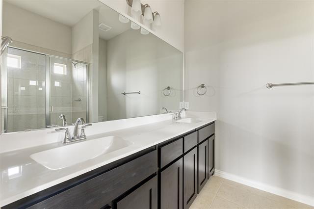 Building Photo - 3301 Solana Cir