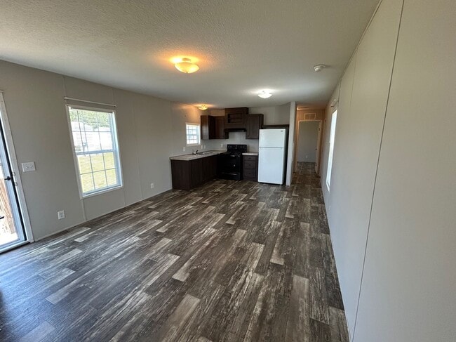 Building Photo - 1516 Bunnys Dr