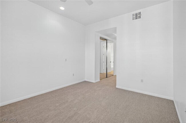 Building Photo - 38 E Serene Ave