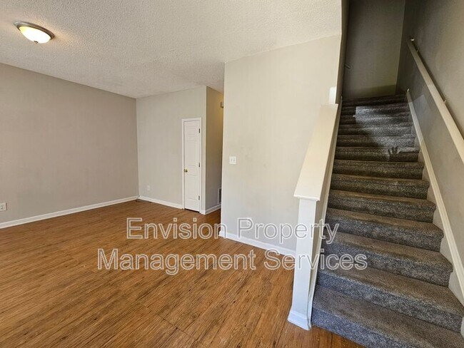 Building Photo - 3275 Oakley Pl
