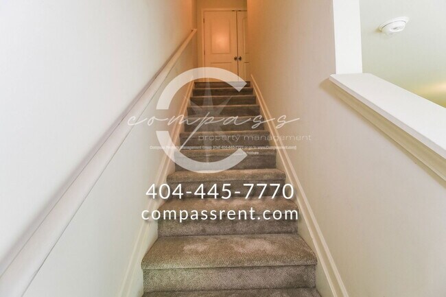Building Photo - 2086 Belmont Cir NE