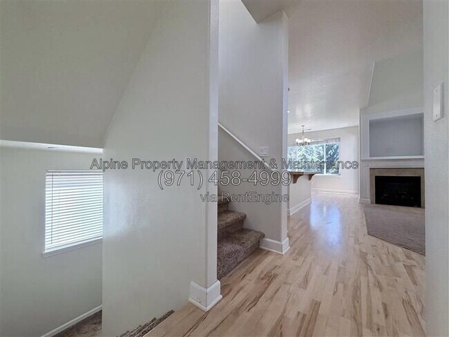 Building Photo - 13592 SW Mapleview Ln