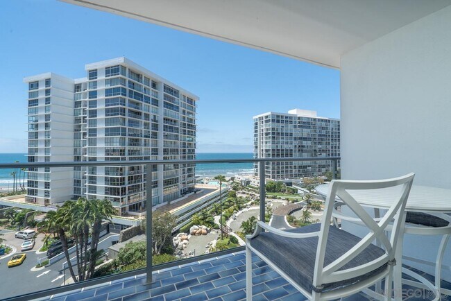 Building Photo - 1770 Avenida del Mundo