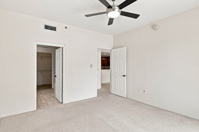 Building Photo - 520 Lunalilo Home Rd