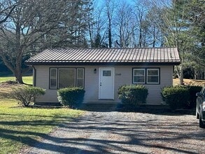 Building Photo - 1140 Oakdale Rd