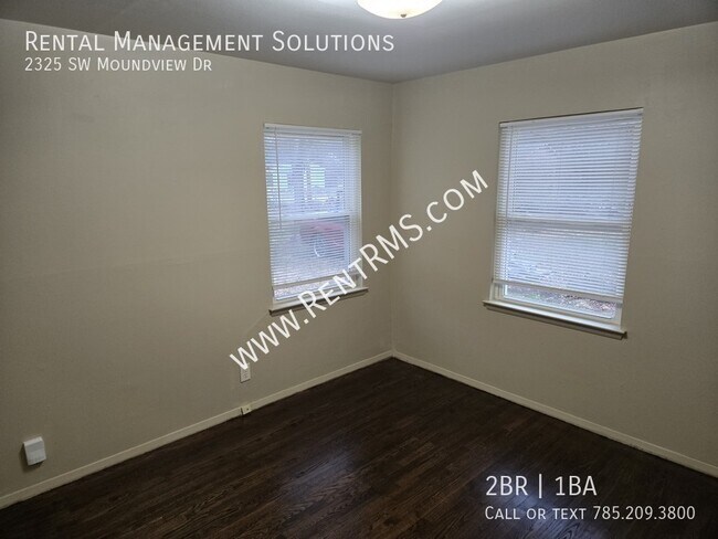 Building Photo - 2325 SW Moundview Dr