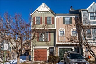 Building Photo - Beautiful Two Bedroom Two Bath Townhome in Indian Creek