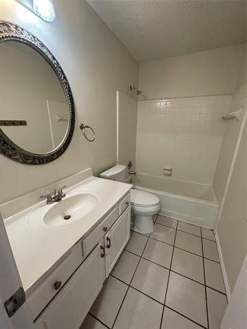 Building Photo - 9805 Carmel Valley Dr